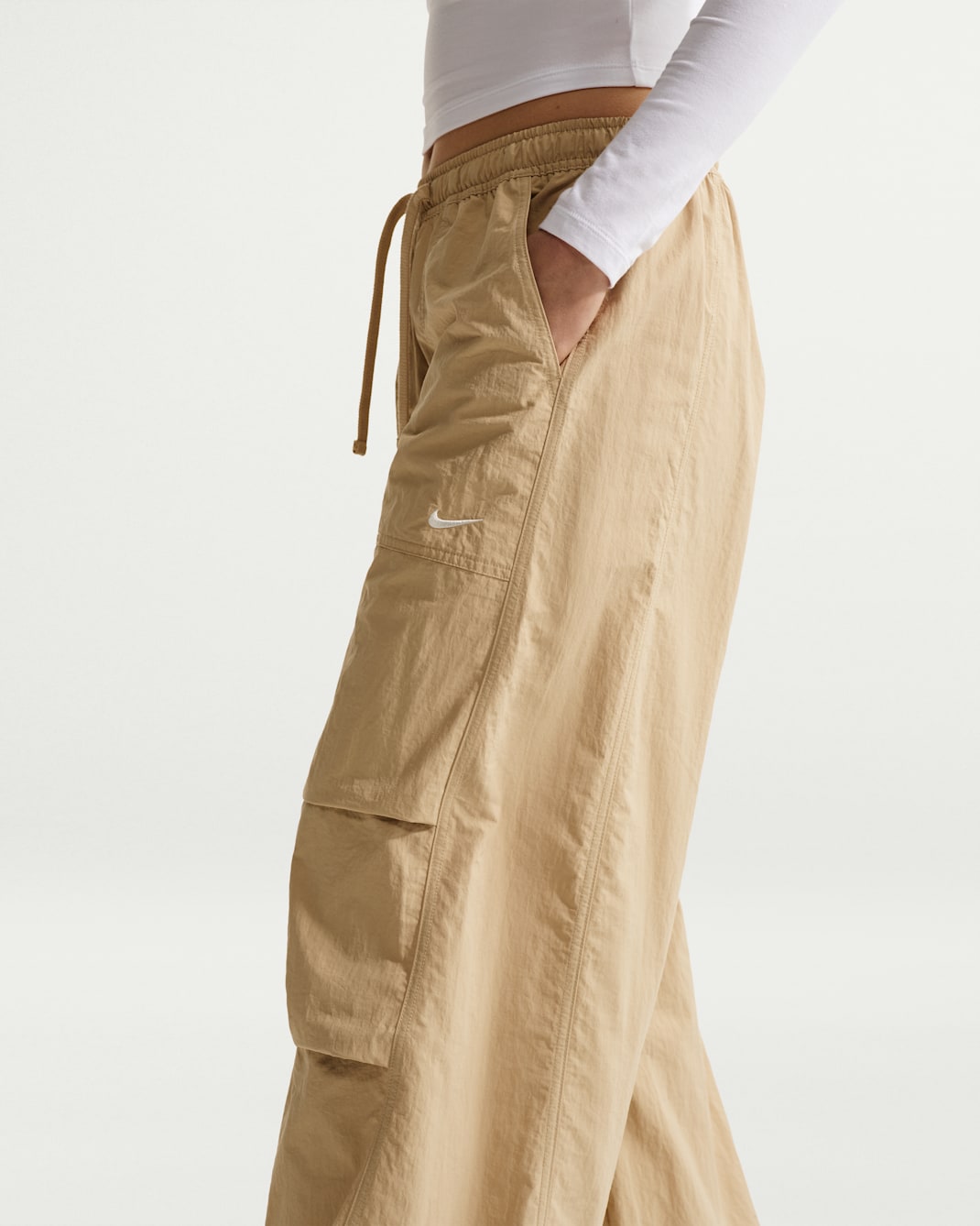 Nike Sportswear Women's Loose Mid-Rise Structured Pants