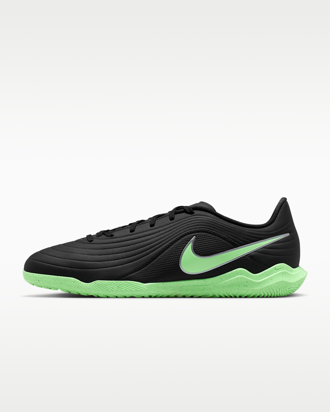 Nike Tiempo Maestro Club Indoor/Court Low-Top Football Shoes - Black/Black/Illusion Green
