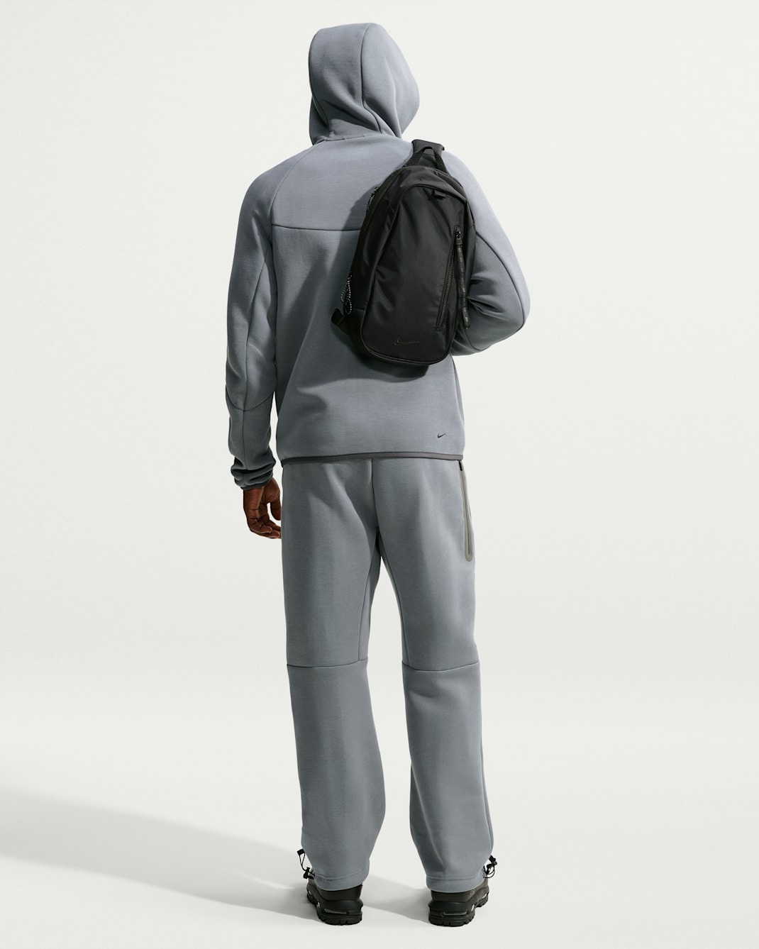 Nike Tech Men's Fleece Open-Hem Pants with Reflective Accents