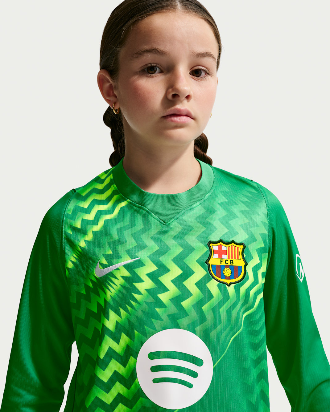 FC Barcelona 2026/27 Stadium Goalkeeper Big Kids' Nike Dri-FIT Soccer Replica Jersey