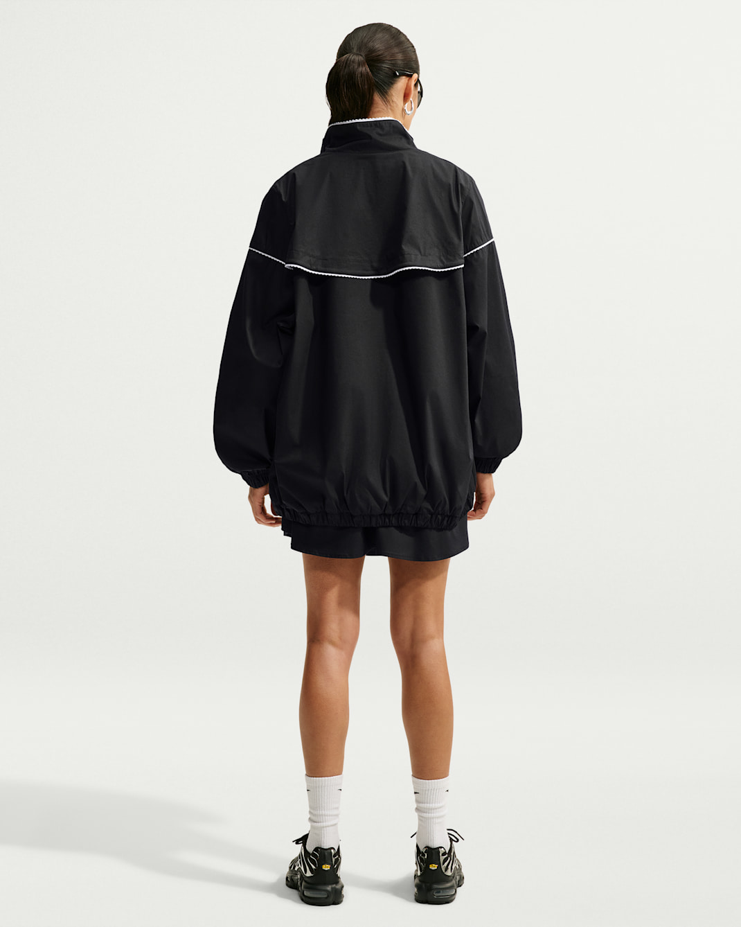 Nike Sportswear Women's Oversized Scalloped-Trim Poplin Track Jacket