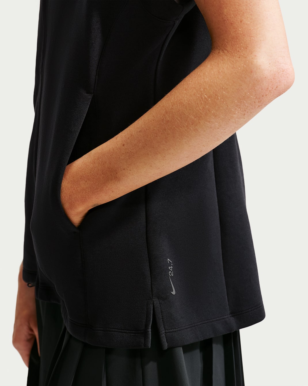 Nike 24.7 ImpossiblySoft Women's Dri-FIT Full-Zip Tunic