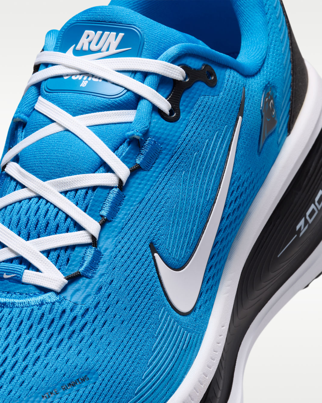 Nike Vomero 18 (Carolina Panthers) Men's NFL Road Running Shoes