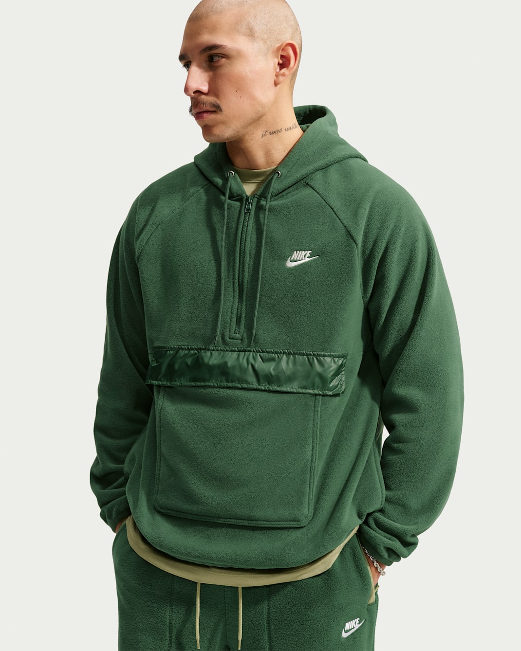 Nike Sportswear Club Therma-FIT-overdel til mænd - Fir
