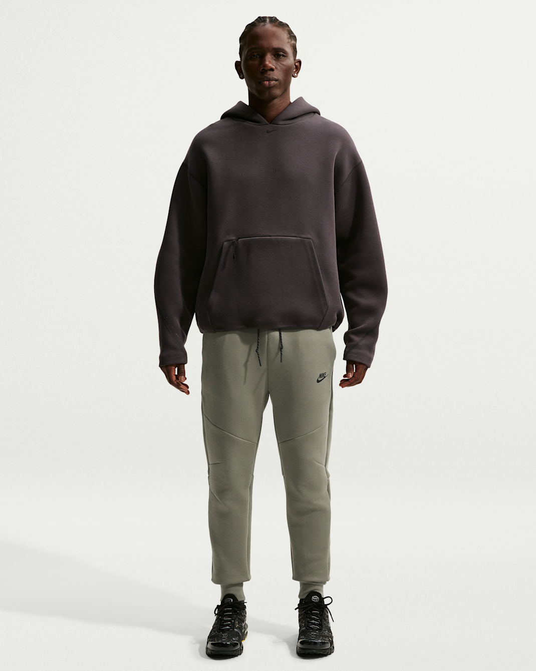 Nike Tech Men's Fleece Joggers - Silver Sage/Light Pumice/Black