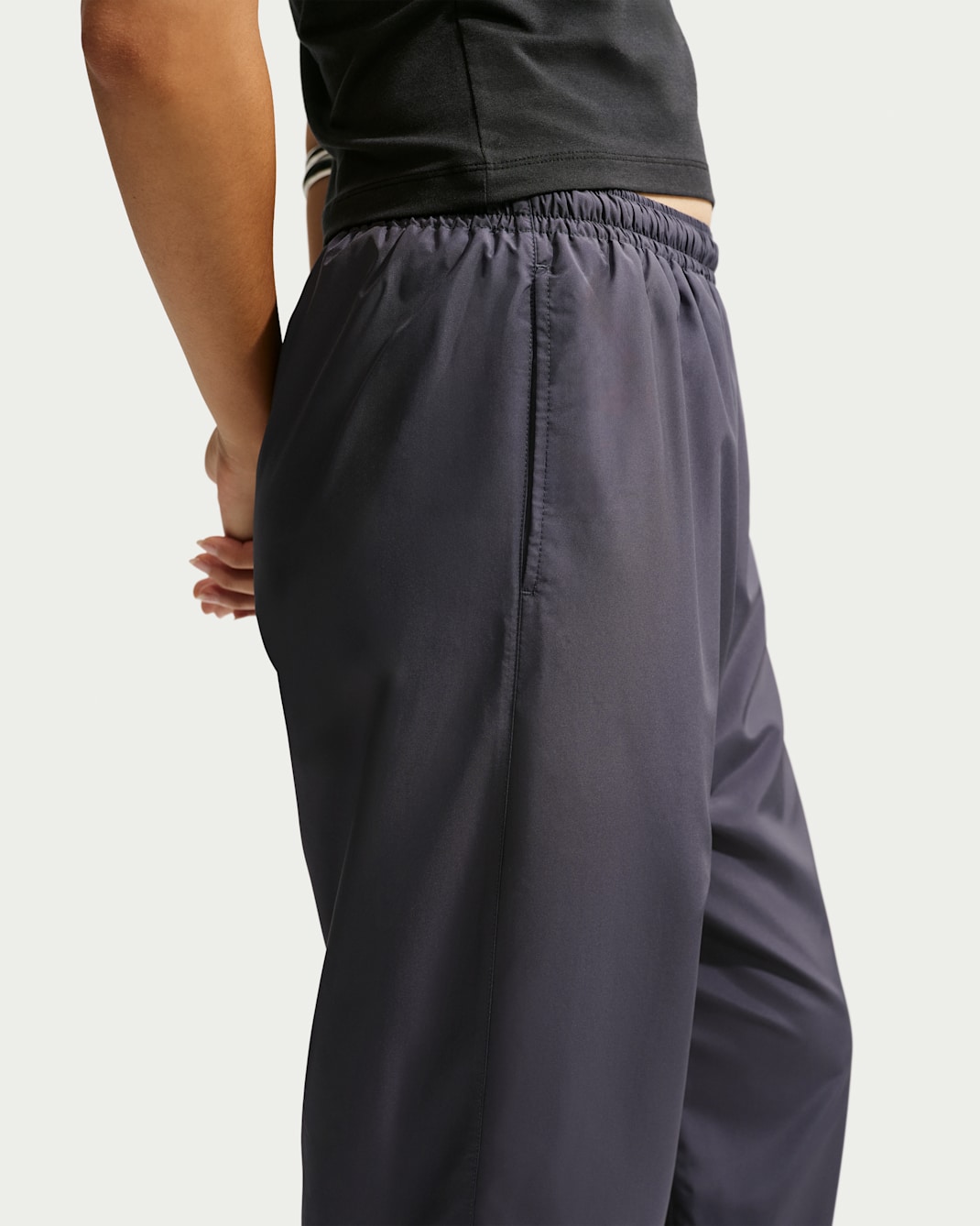Nike Sportswear Women's Loose Mid-Rise UV Joggers