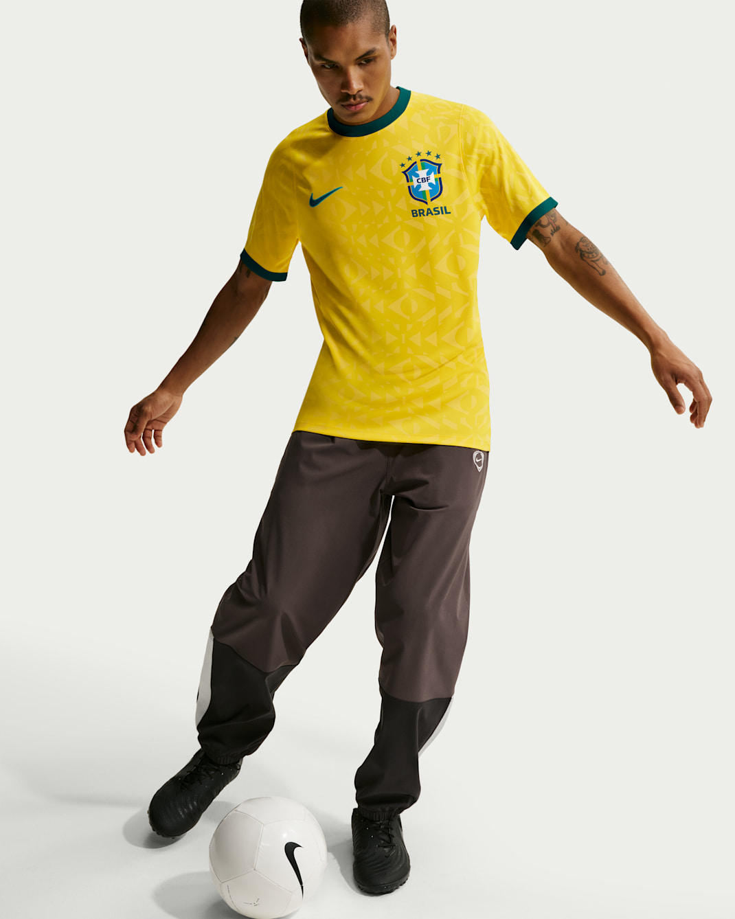 Brazil Men's Nike Soccer Short-Sleeve Supporter's Top