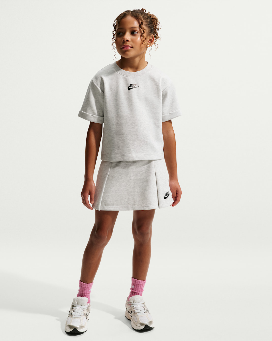 Conjunto de falda de dos piezas Tech Fleece para niños talla pequeña Nike - Gris