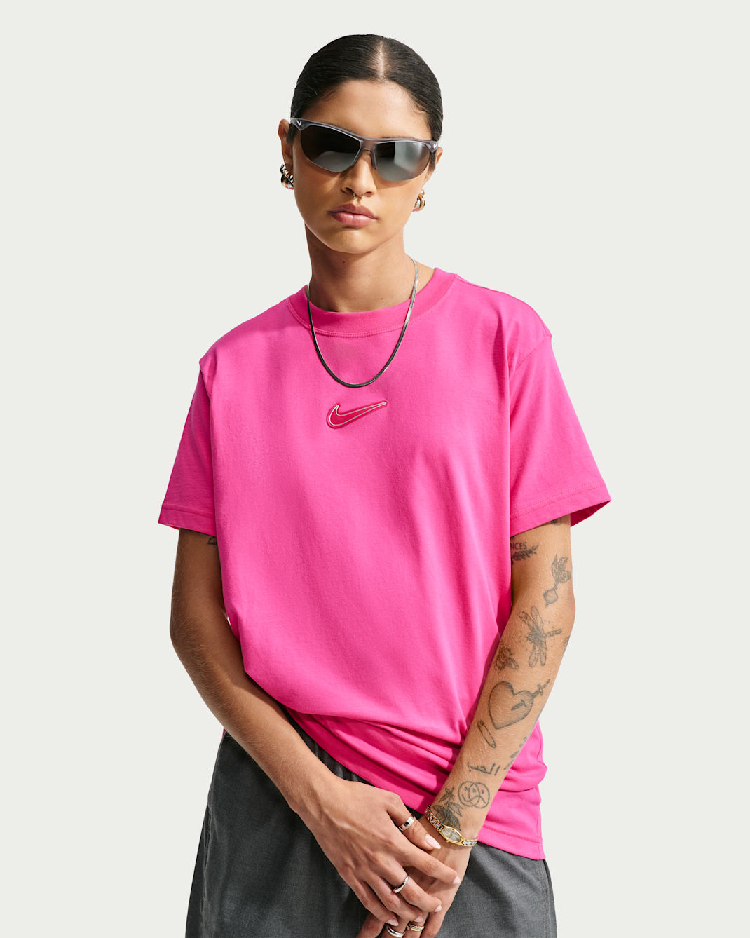 Nike Sportswear Classic Women's Oversized T-Shirt - Desert Pink