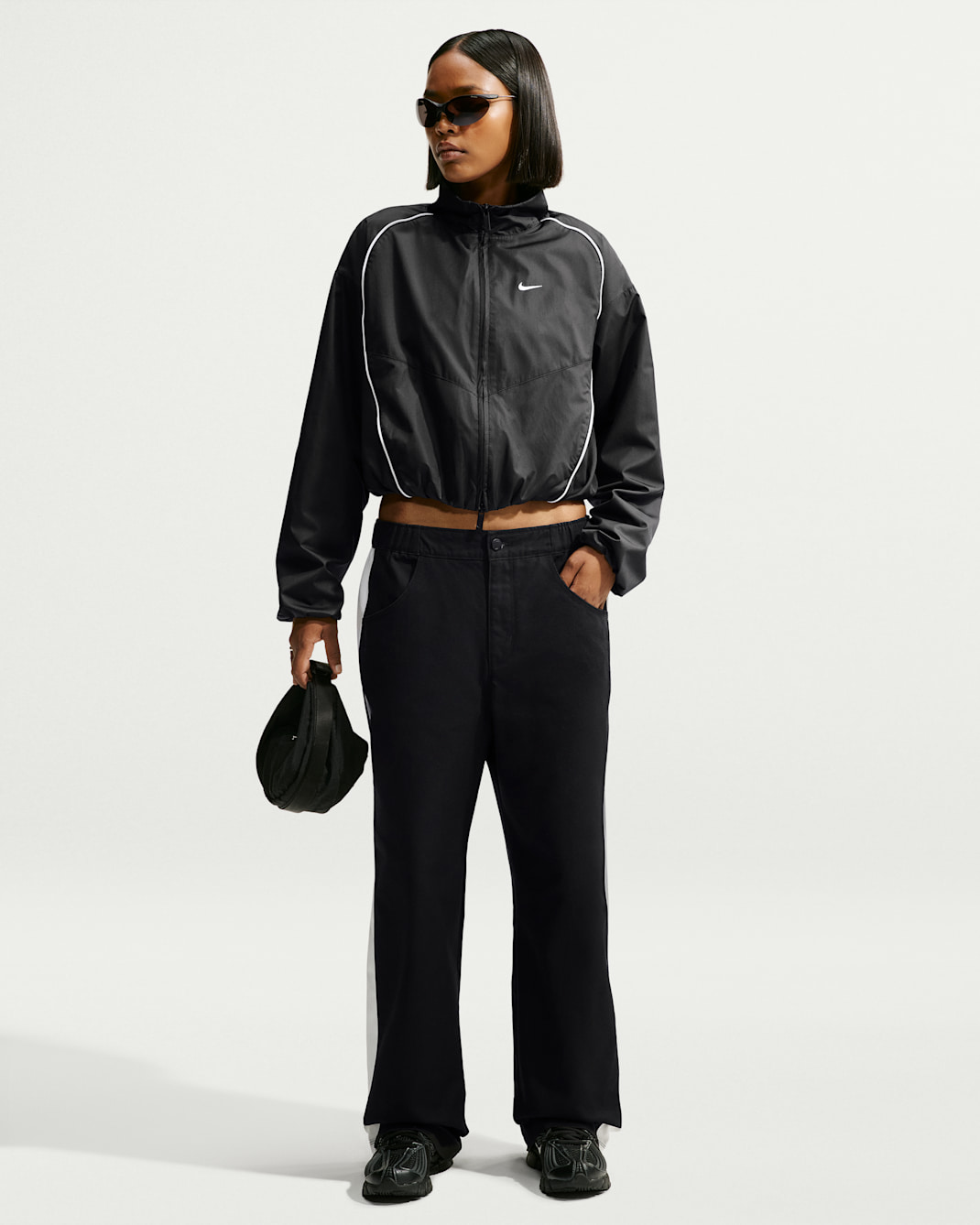 Byxor Nike Sportswear med ledig passform och låg midja för kvinnor - Svart/Vit/Svart