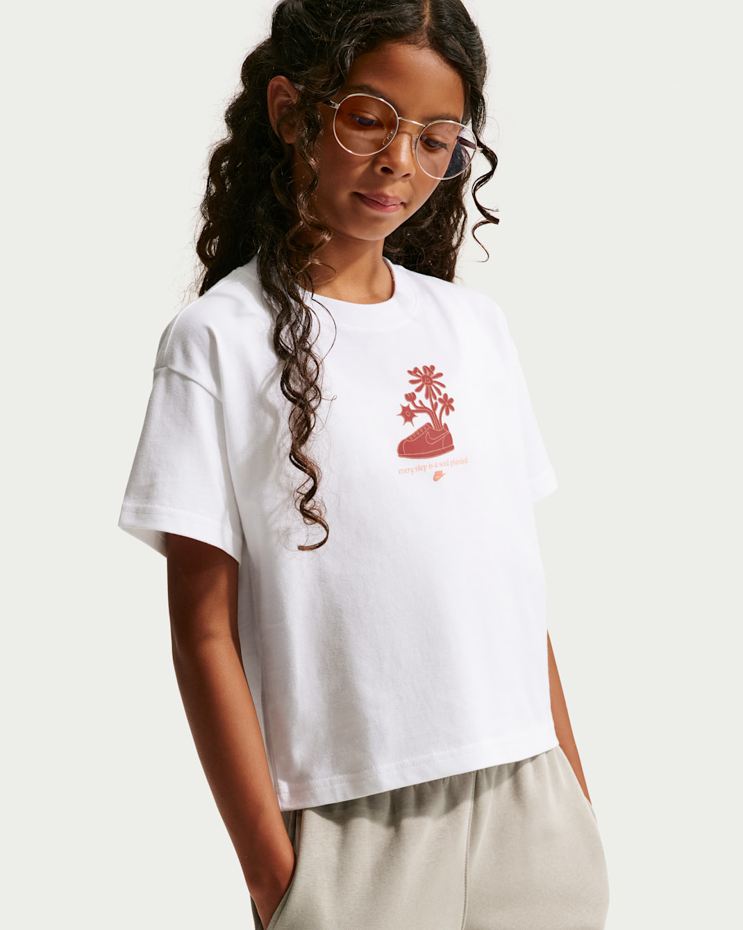 Nike Sportswear Big Kids' (Girls') Boxy T-Shirt - White