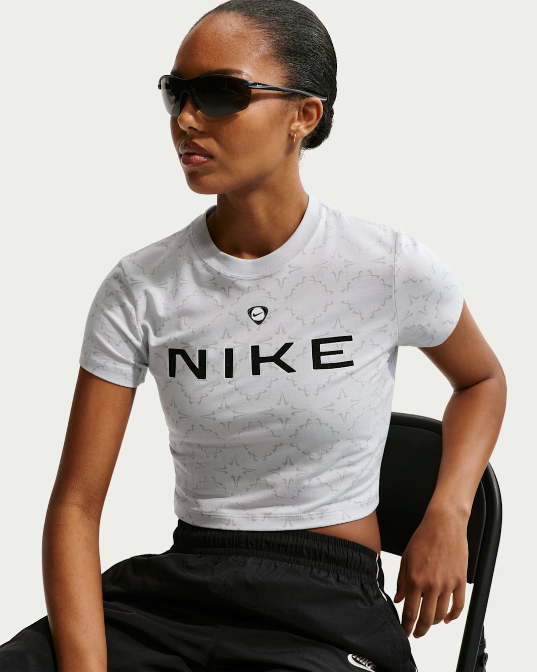Nike Sportswear Chill Knit Women's Slim Cropped T-Shirt - Pure Platinum/Light Smoke Grey