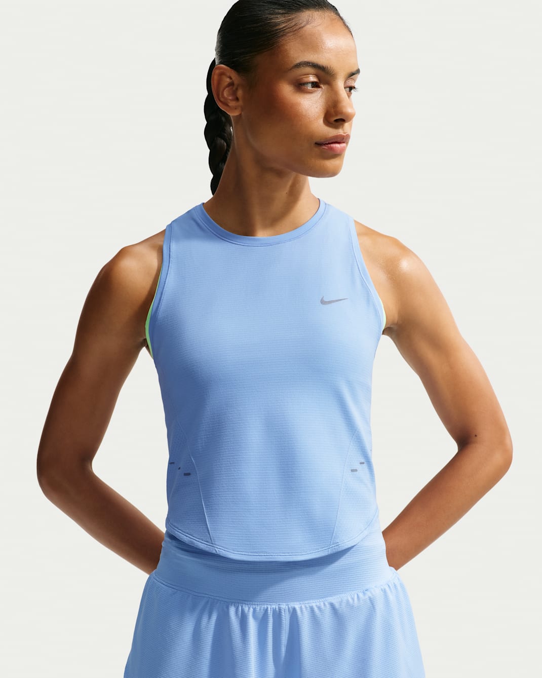 Nike Swift Women's Dri-FIT Seamless Cropped Running Tank Top - Aluminum/Cool Grey