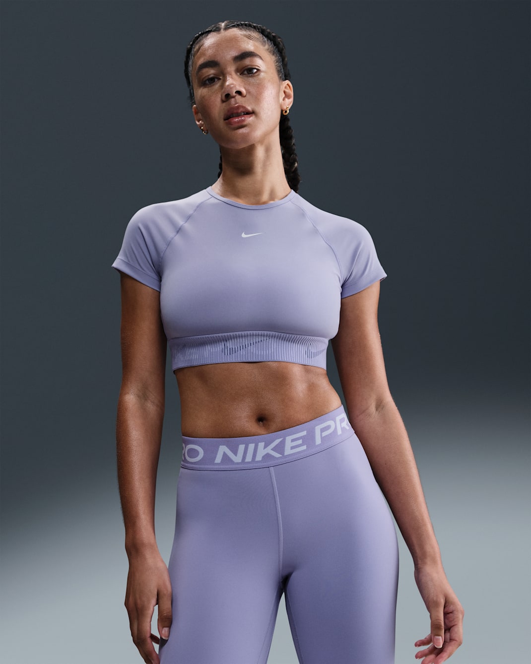 Nike Pro Women's Dri-FIT Short-Sleeve Cropped Graphic Top - Lilac Ice/Deep Night/White