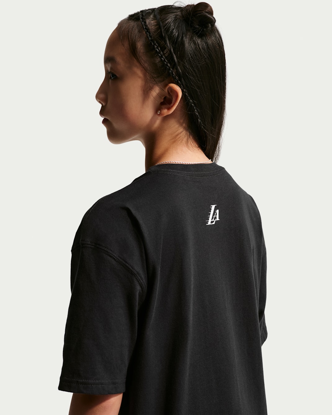 Los Angeles Lakers Nike Edge 26 Big Kids' Short-Sleeve T-Shirt