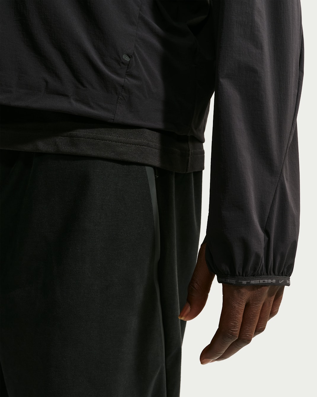 Nike Tech Helios Men's Dri-FIT Convertible Pullover Top