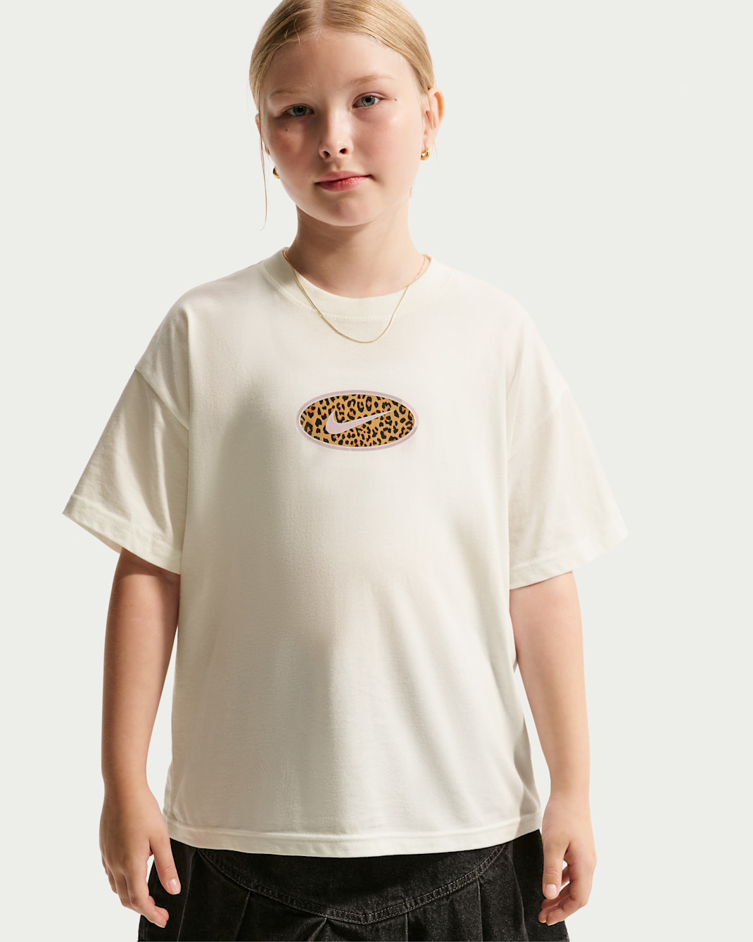 Nike Sportswear  Big Kids' (Girls') T-Shirt
