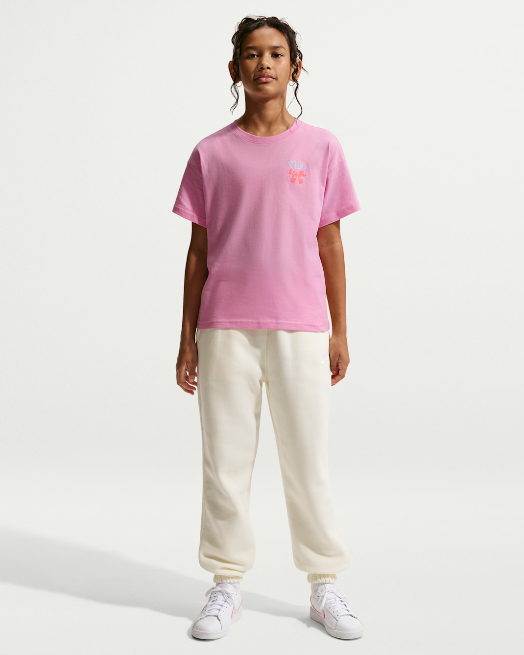Nike Sportswear Big Kids' (Girls') T-Shirt