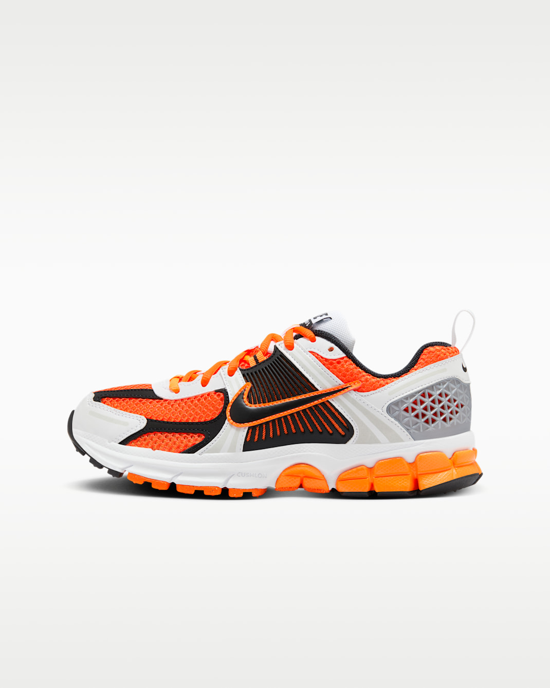 Tenis con detalles reflejantes para niños grandes Nike Vomero 5 - Naranja total/Blanco/Platino metalizado/Negro