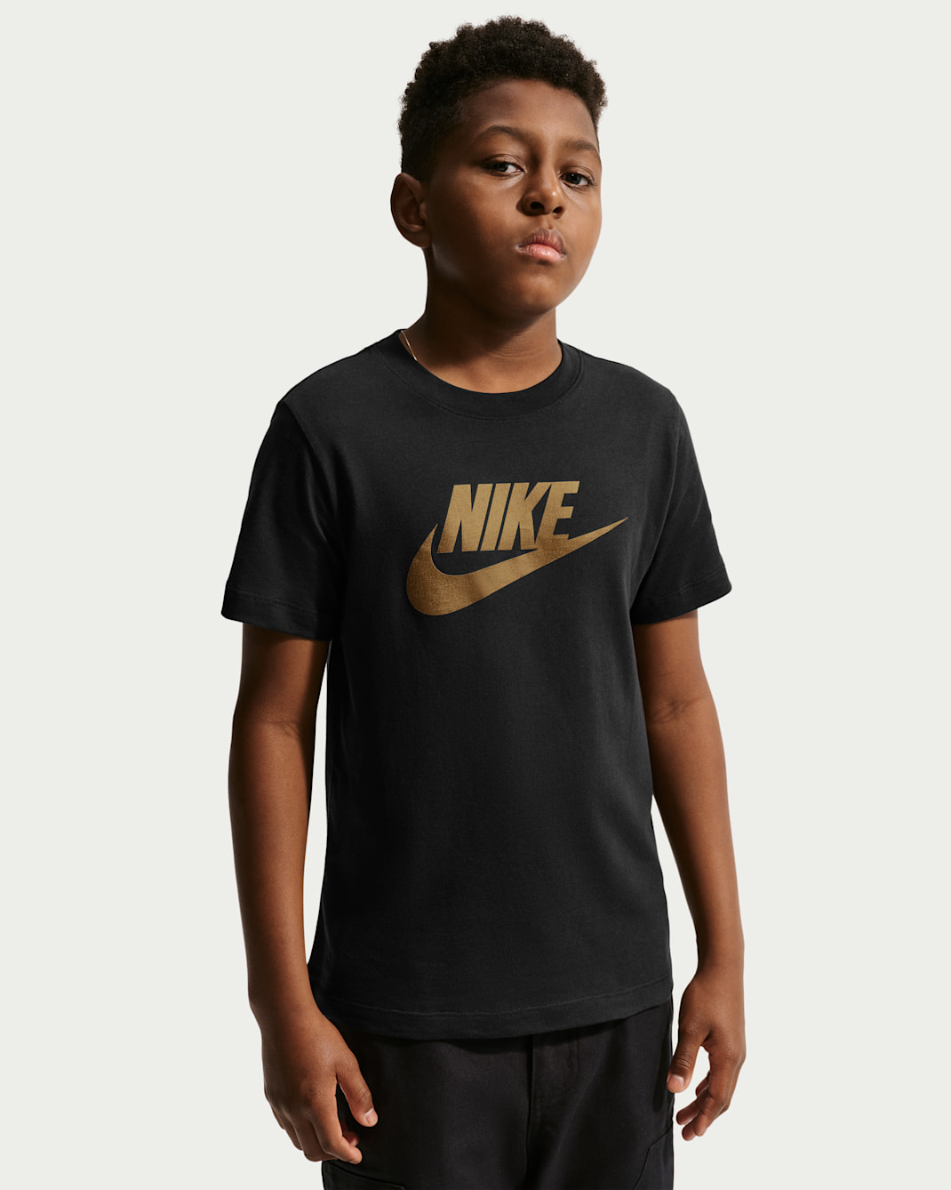 Nike Sportswear Club Big Kids' T-Shirt - Black