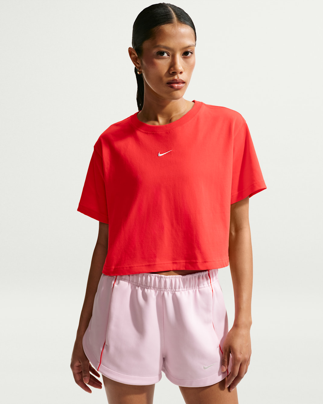 Nike Sportswear Classic Women's Loose Short-Sleeve Cropped T-Shirt - Light Crimson