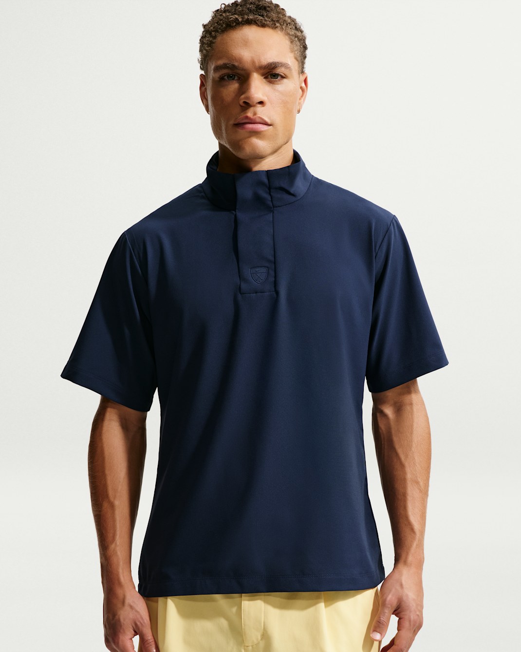 Nike Tailored Performance Men's Dri-FIT Loose Short-Sleeve Golf Windshirt - College Navy/College Navy/College Navy