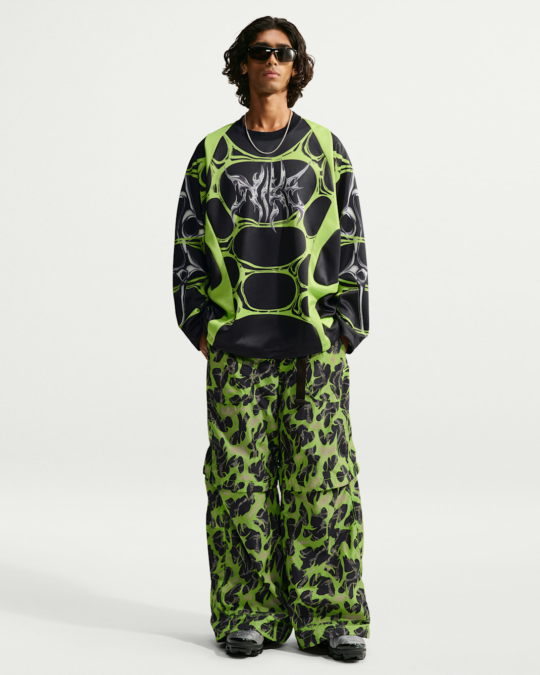 Nike Project F.R.O.G. Men's Woven Convertible Pants - Cream II/Volt Ice/Volt Ice