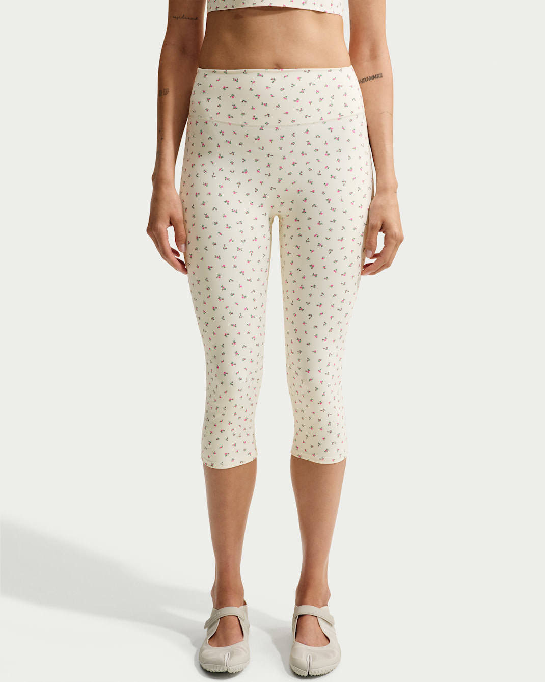 NikeSKIMS Matte Women's Printed High-Waisted Cropped 17" Leggings