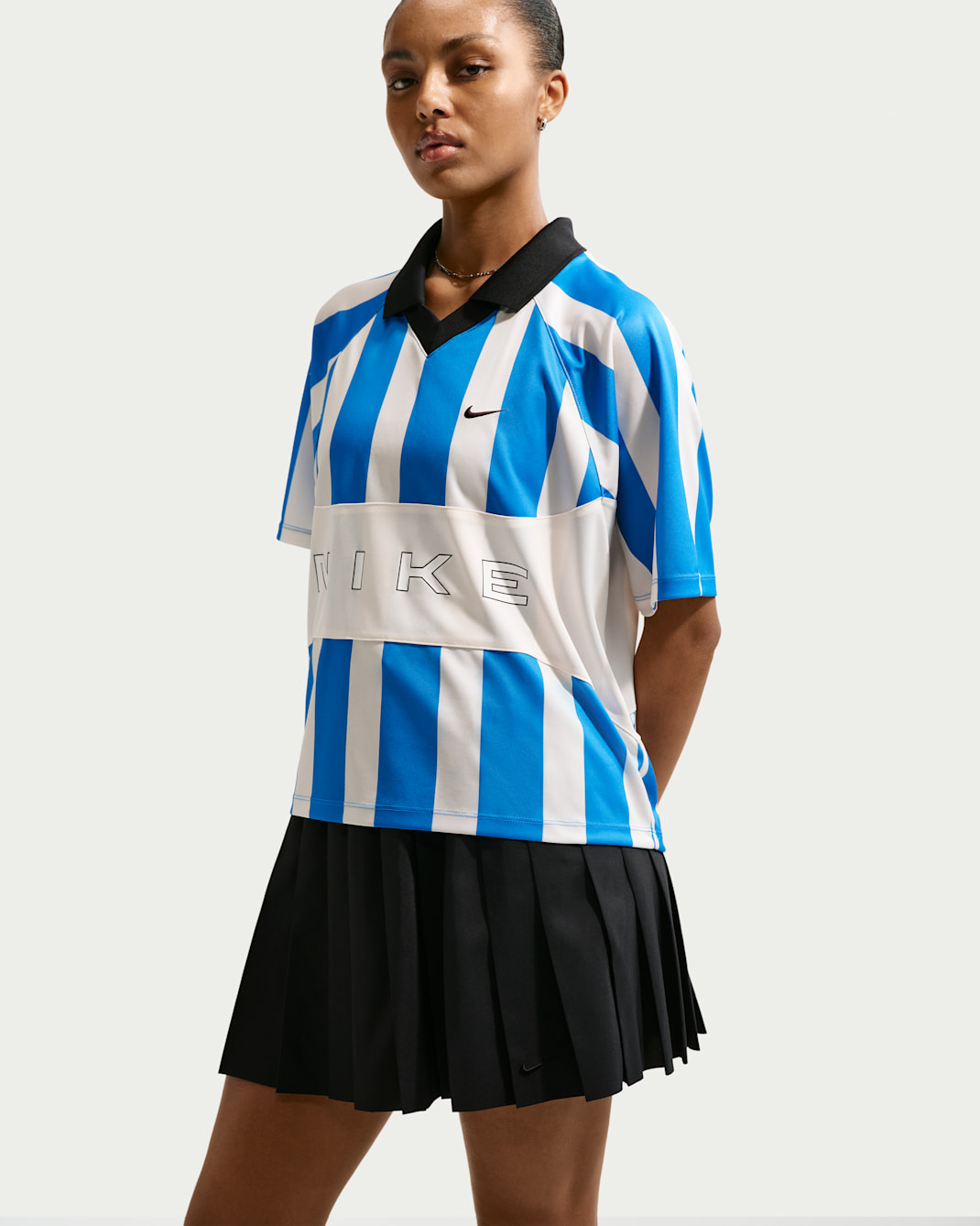 Nike Sportswear Women's Mid-Rise Pleated Skirt