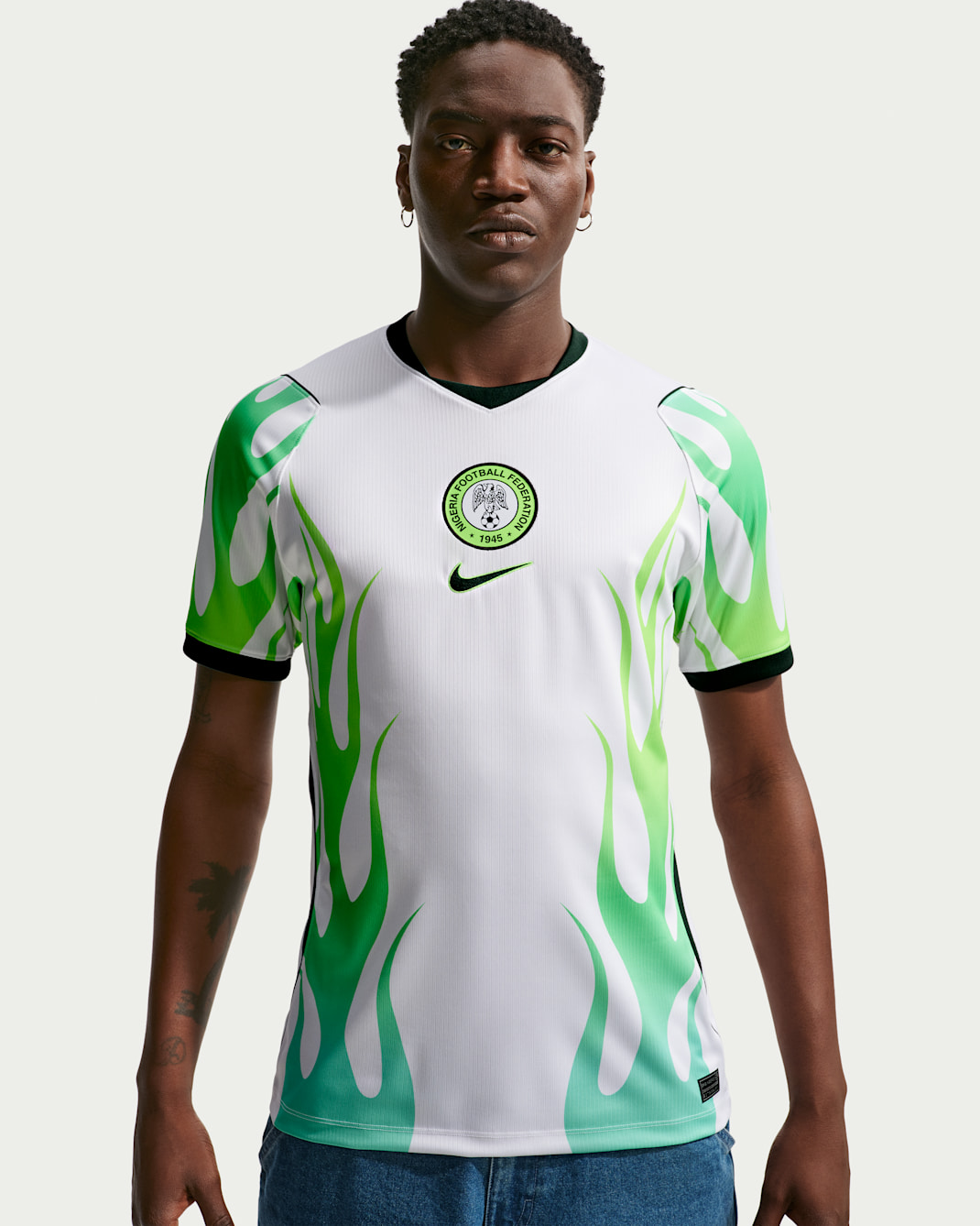Nigeria 2026 Stadium Away Men's Nike Dri-FIT Football Replica Jersey - White/Green Glow/Black