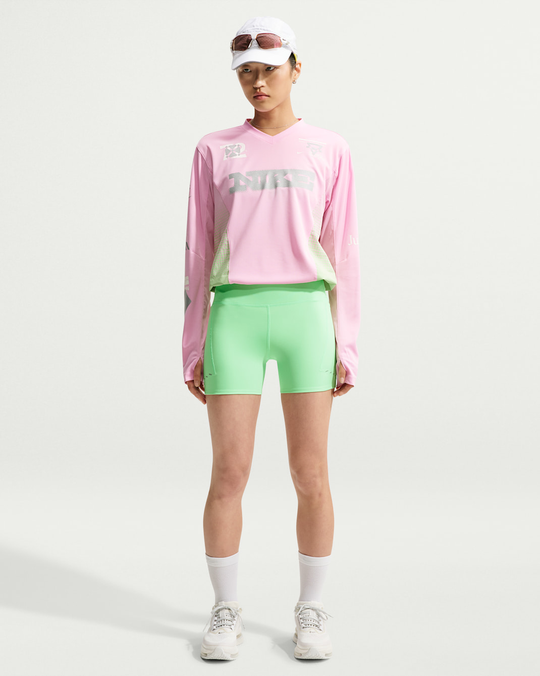 Nike Swift Damen-Laufshorts mit hohem Taillenbund und Taschen (ca. 10 cm) - Illusion Green