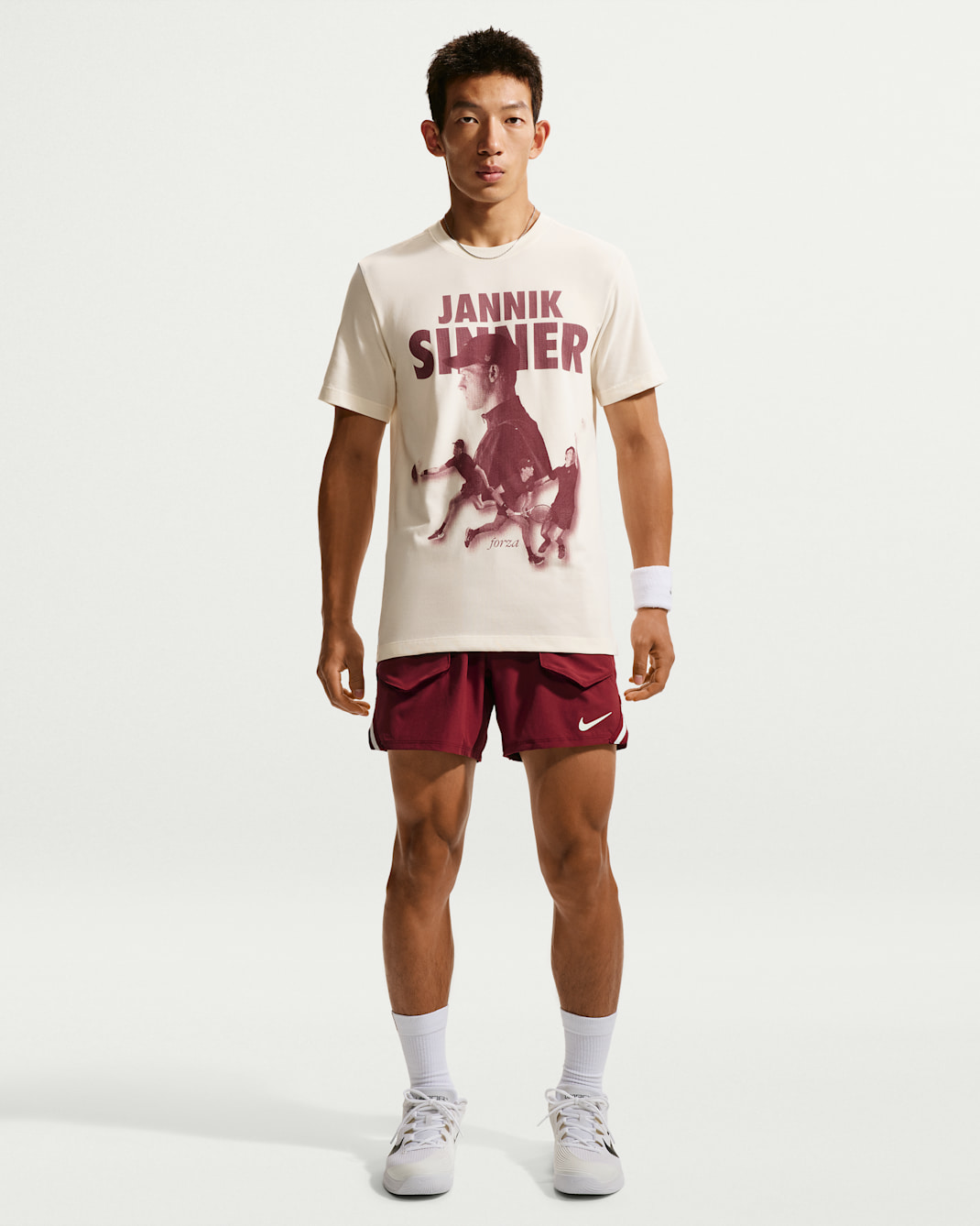 ナイキコート スラム メンズ Dri-FIT テニスショートパンツ - チームレッド/ペールアイボリー