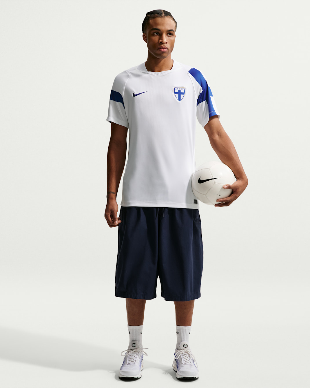 Finland 2026 Stadium Home Men's Nike Dri-FIT Soccer Replica Jersey