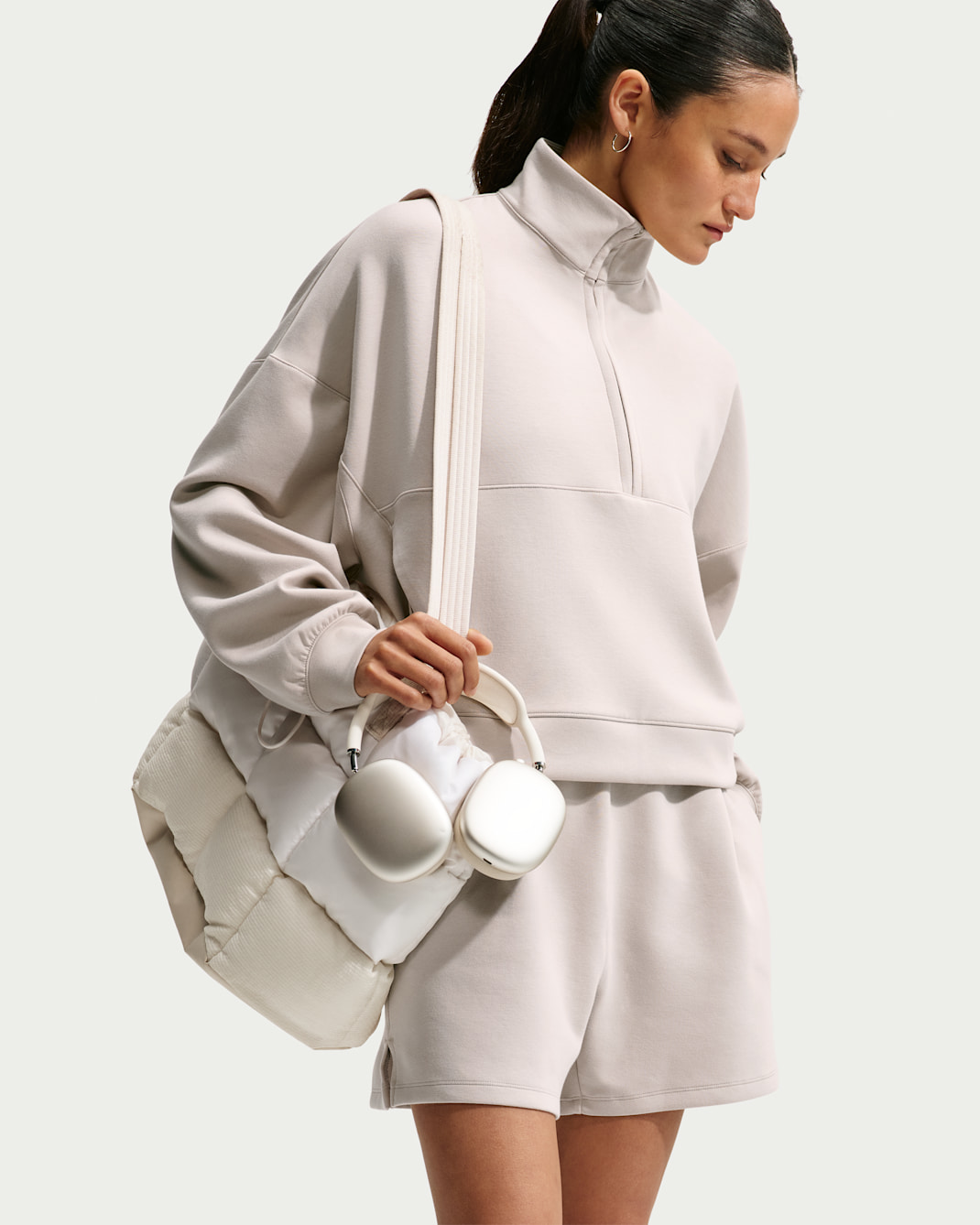 Tröja Nike 24.7 ImpossiblySoft Dri-FIT i oversize-modell med halv dragkedja för kvinnor - Cream II/Cream II/College Grey