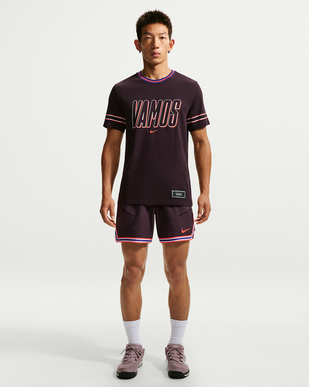 ナイキコート スラム メンズ Dri-FIT テニスショートパンツ - バーガンディアッシュ/ブライトクリムゾン
