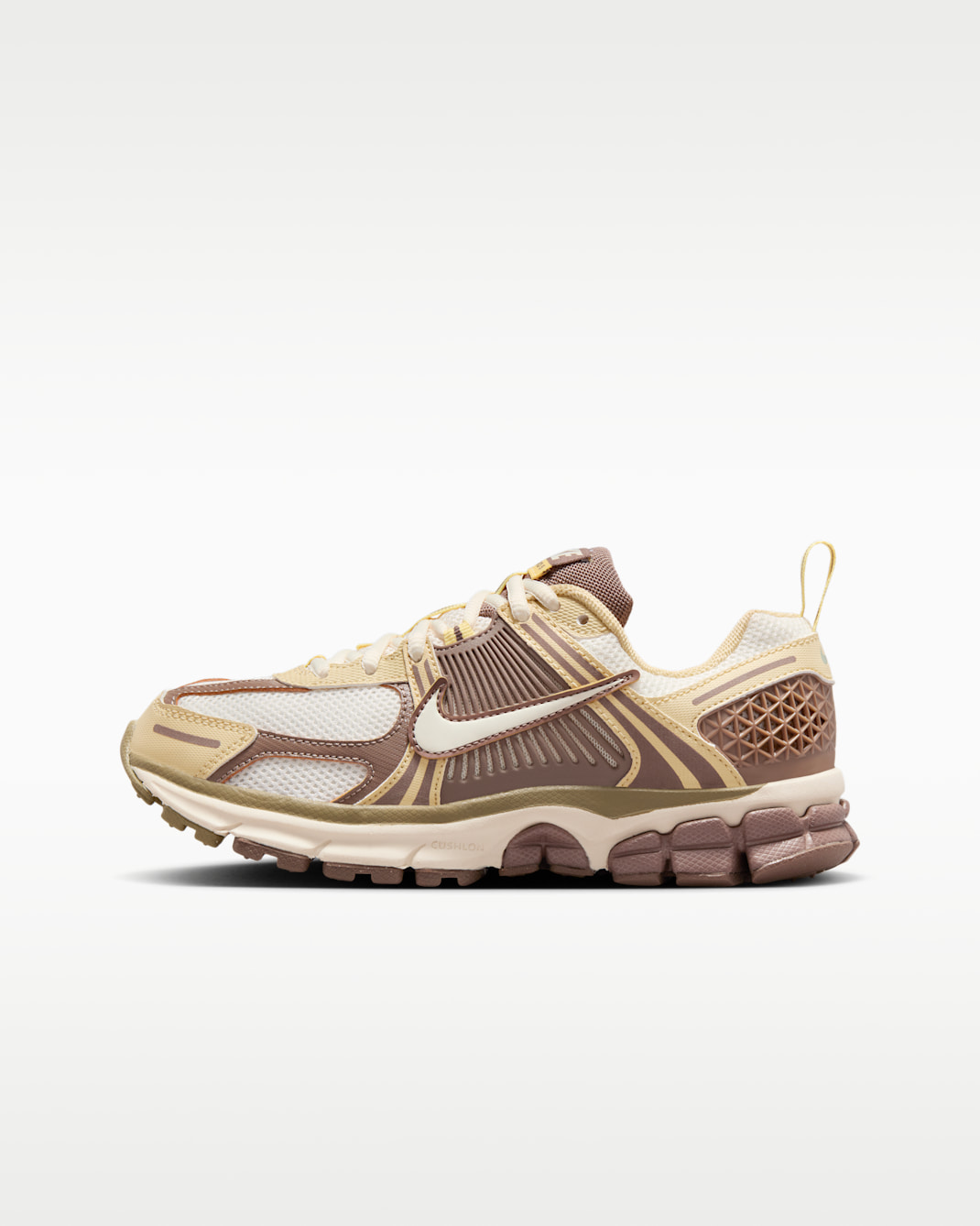 Nike Vomero 5 Older Kids' Shoes with Reflective Design Accents - Pale Ivory/Pale Ivory/Mink Brown/Pale Ivory