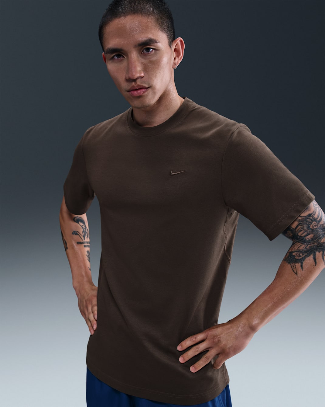 ナイキ Dri-FIT プライマリー メンズ トレーニング Tシャツ - バロックブラウン/バロックブラウン