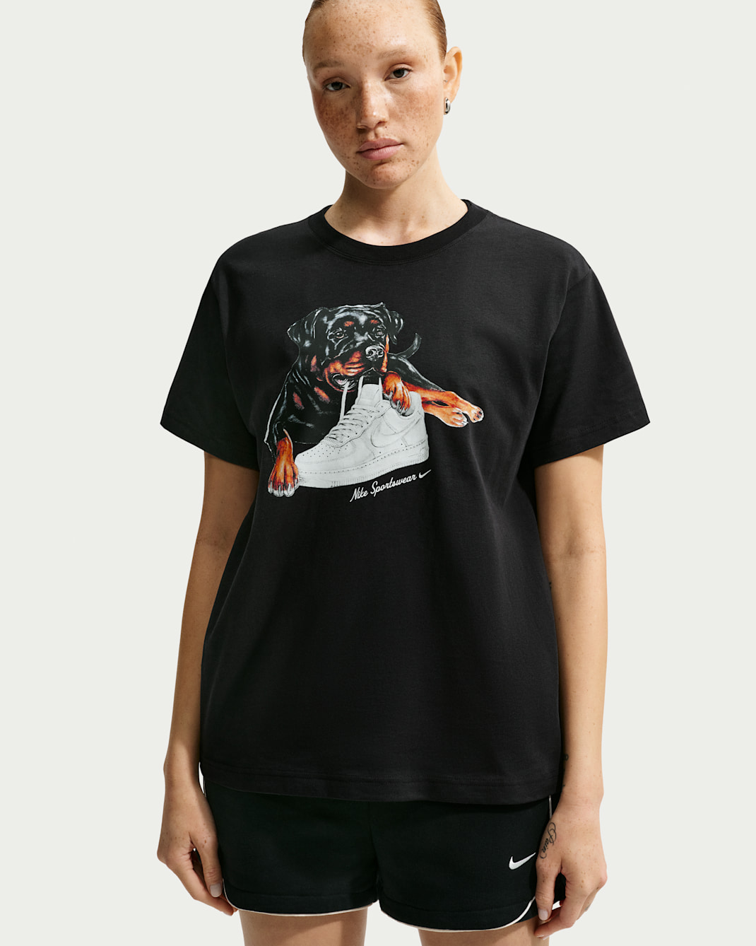Nike Sportswear Classic Women's Oversized T-Shirt - Black