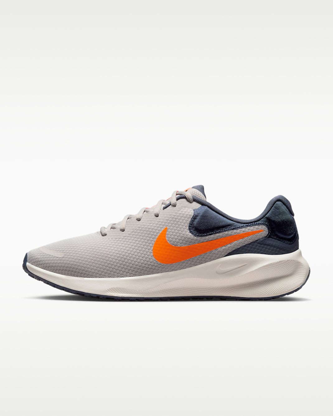 Nike Revolution 7 男款路跑鞋 - Light Iron Ore/Thunder Blue/Sail/Total Orange