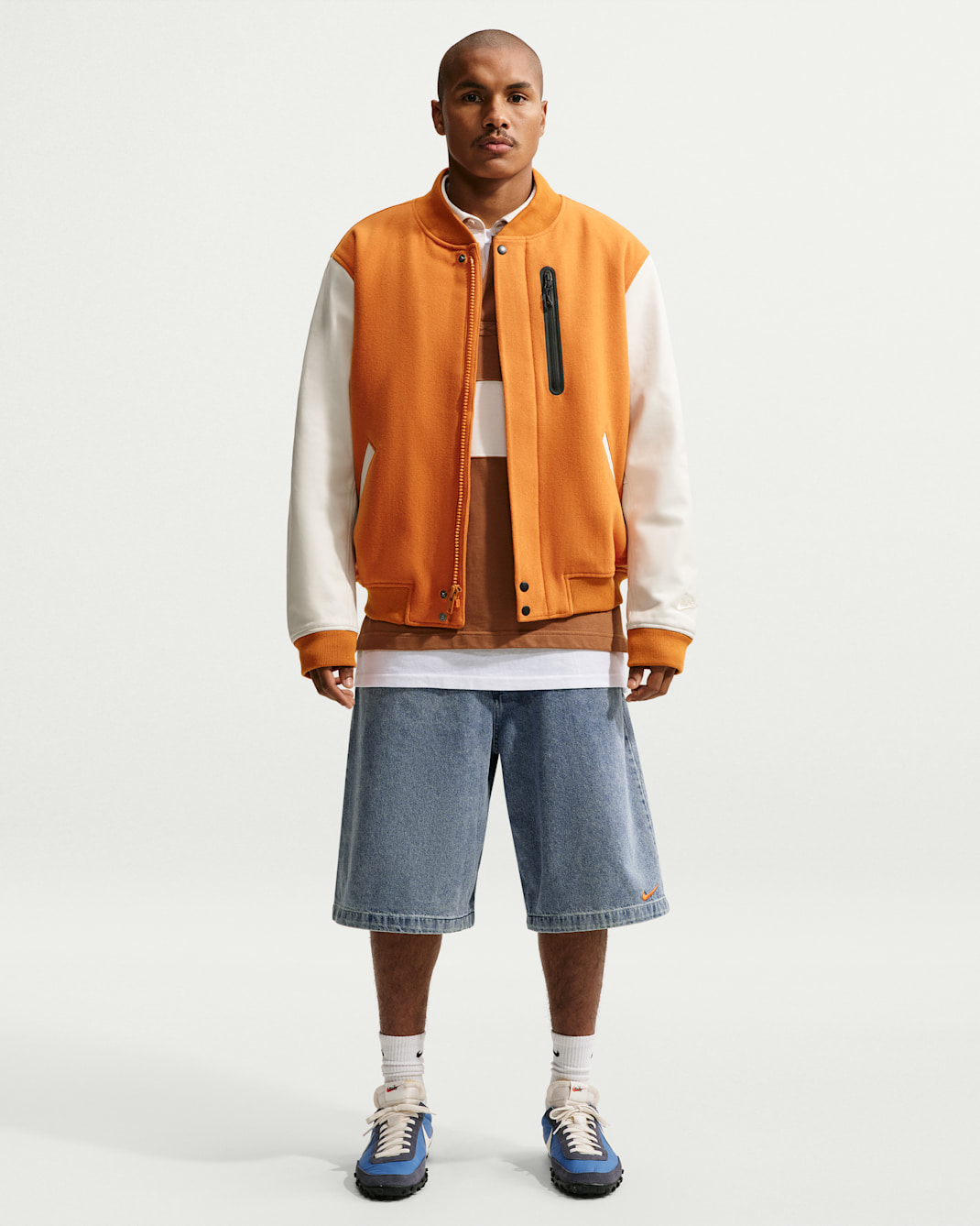 Indigodenimshorts Nike "Your Message Here" för män - Blue Denim/Svart/Safety Orange