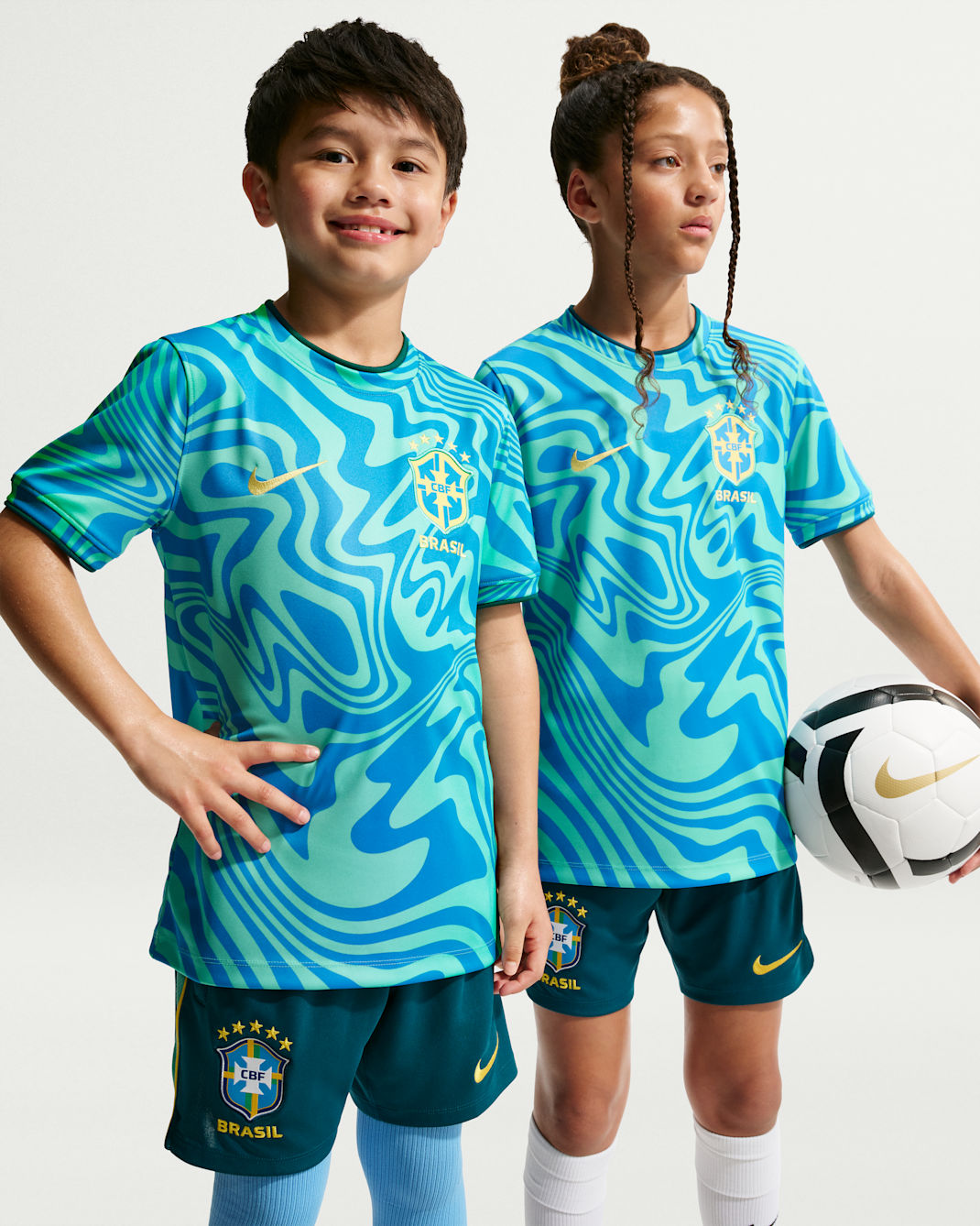 Maglia da calcio pre-partita a manica corta Nike Dri-FIT Brasile – Ragazzo/a - Light Menta/Light Photo Blue/Canary