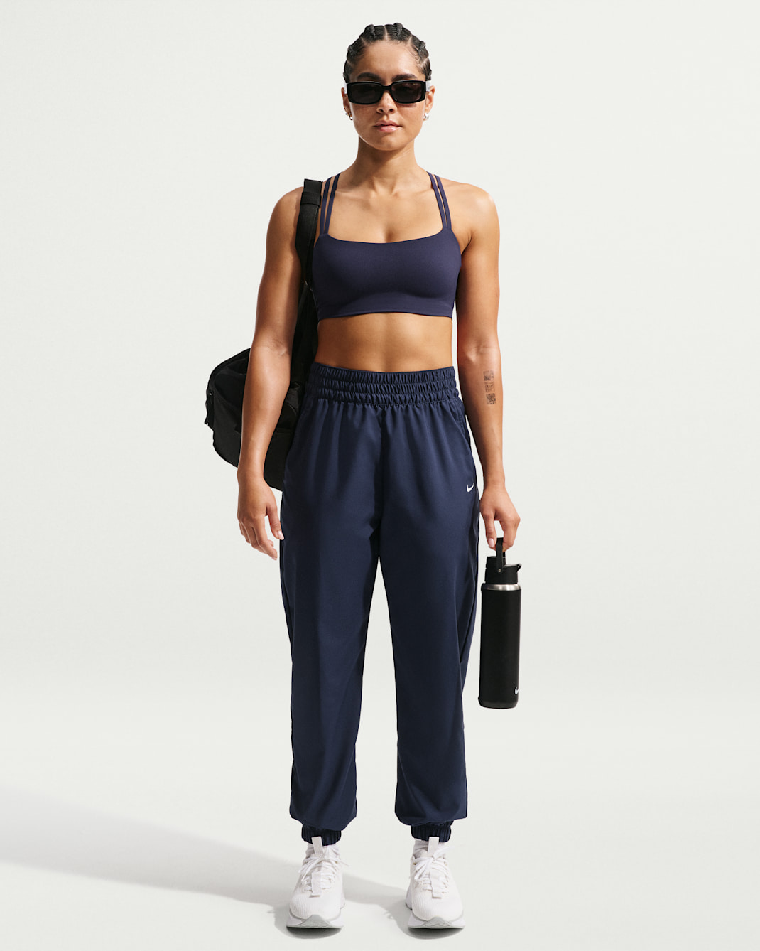 Nike One Women's Dri-FIT High-Waisted 7/8 Joggers - Midnight Navy/White