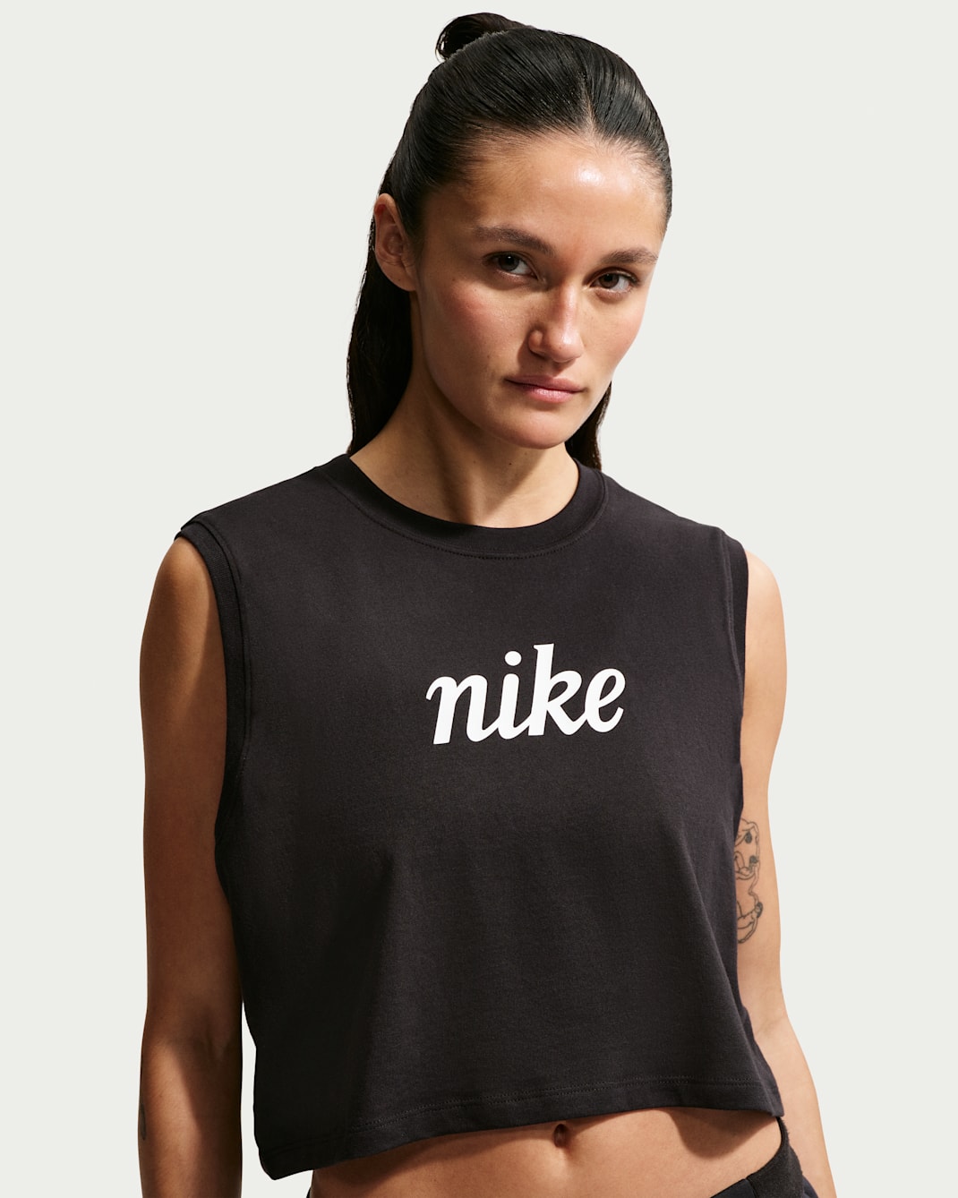 Nike Sportswear Club Women's Loose Cropped Tank Top - Black/White