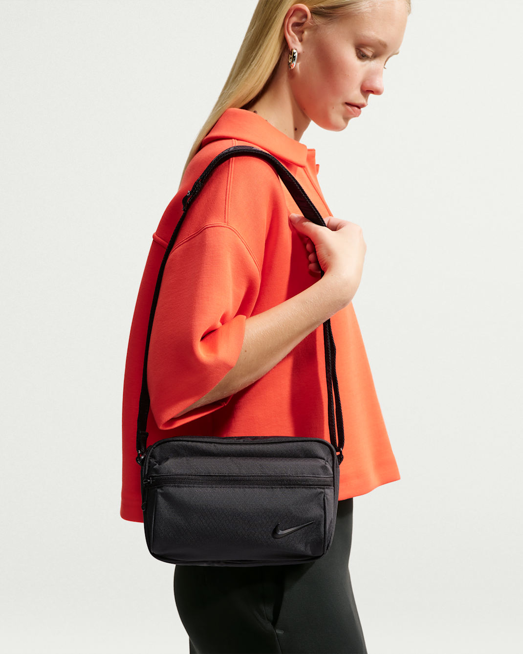 Nike Heritage Crossbody-Kameratasche (3 l) - Schwarz/Schwarz/Schwarz