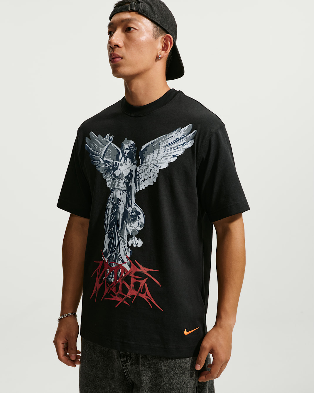 เสื้อยืด Nike Sportswear - ดำ
