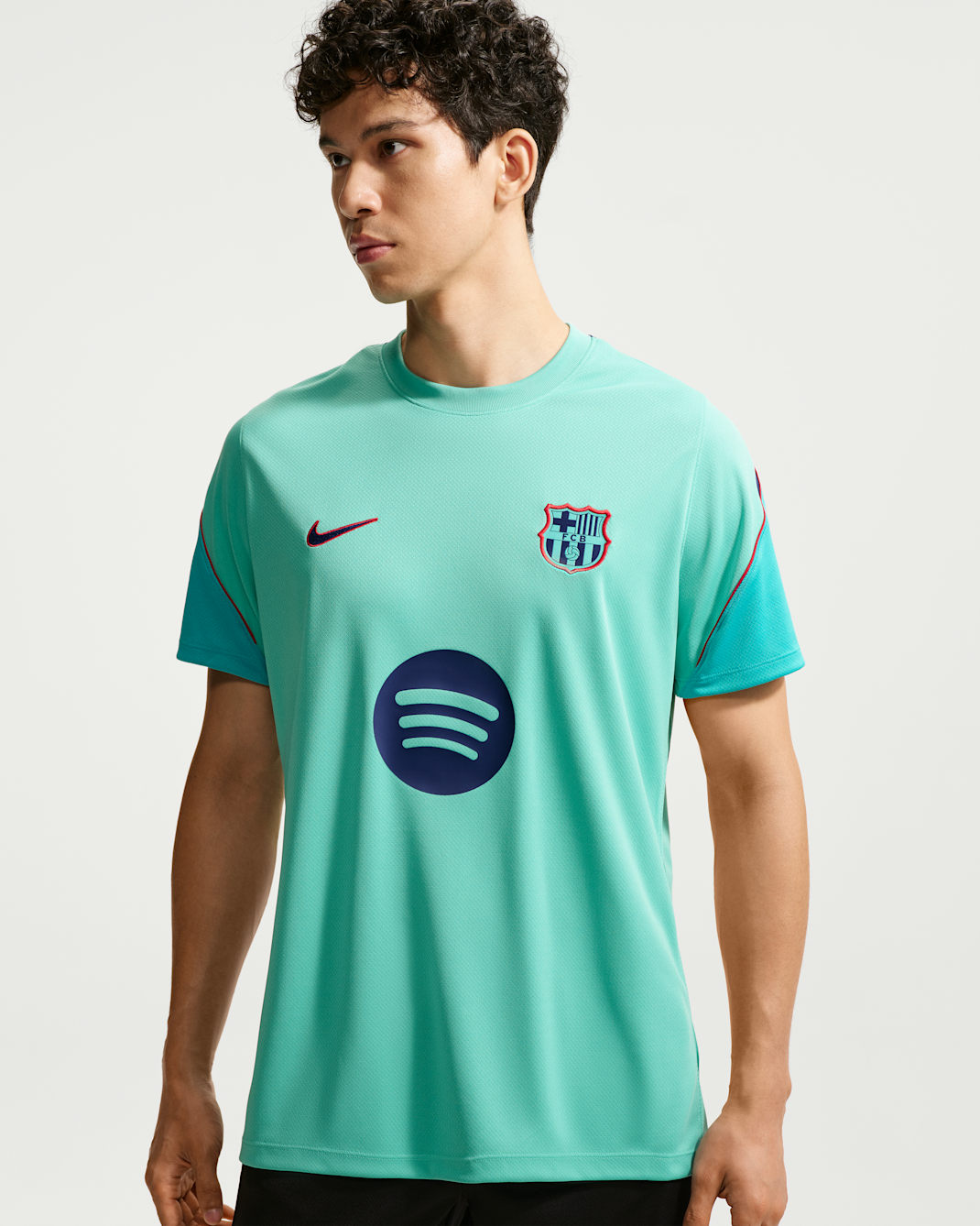 FC Barcelona Strike (tredjedrakt) Nike Soccer Dri-FIT kortermet fotballtrøye til herre - Green Frost/Dusty Cactus/Loyal Blue/Loyal Blue