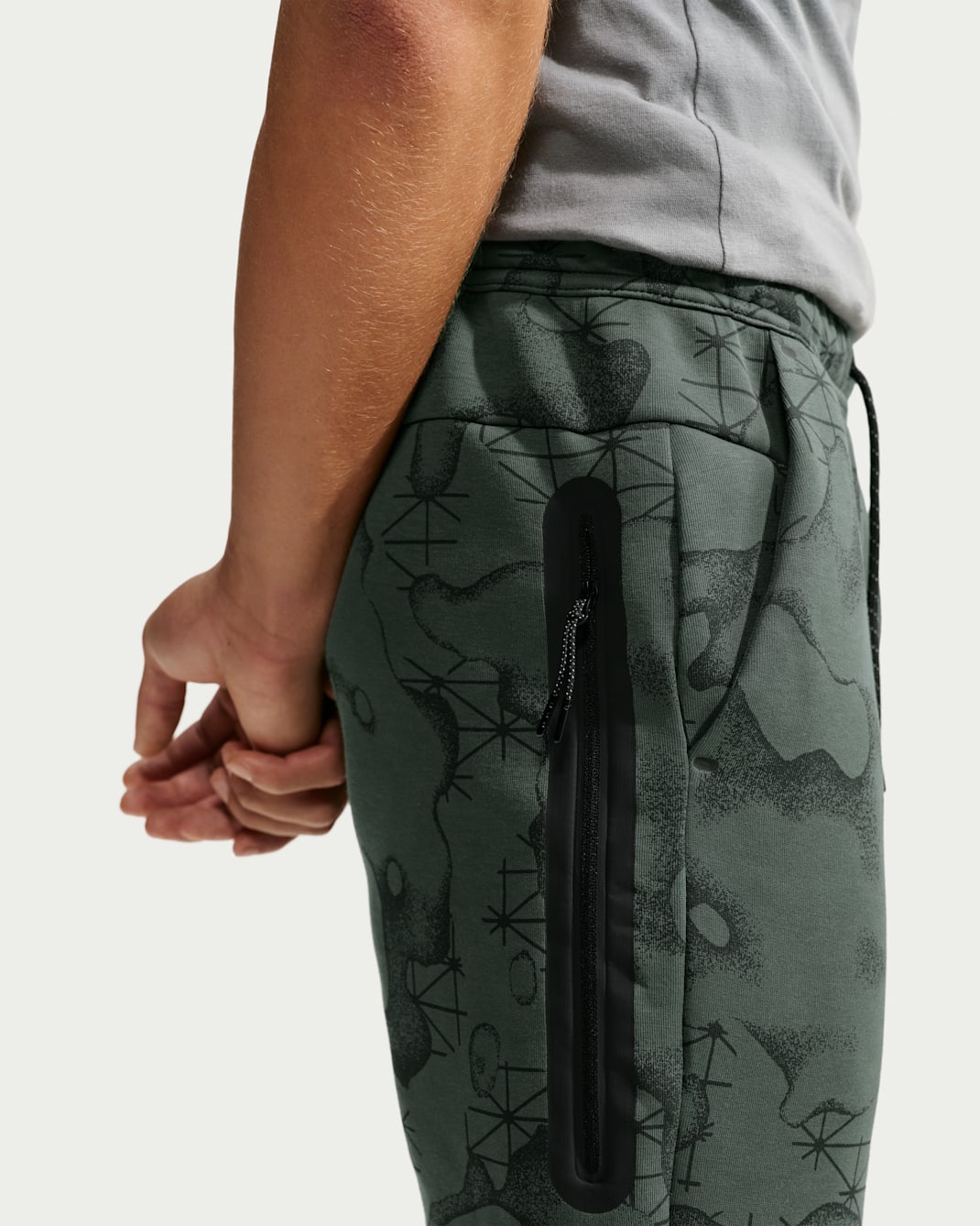 Nike Tech Men's Slim Fleece All-Over-Print Joggers