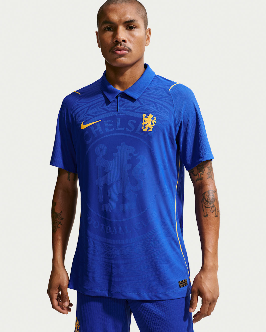 Chelsea FC 2026/27 Match Home Nike Aero-FIT Authentic-fodboldtrøje til mænd - Bright Blue/Midwest Gold/Midwest Gold