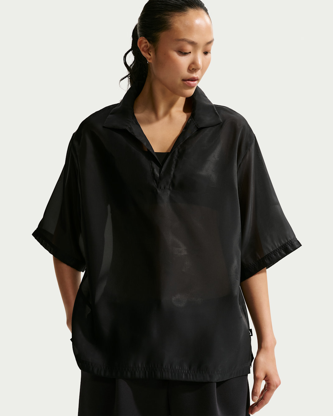 나이키 스포츠웨어 여성 오버사이즈 시어 탑 - 블랙/세일