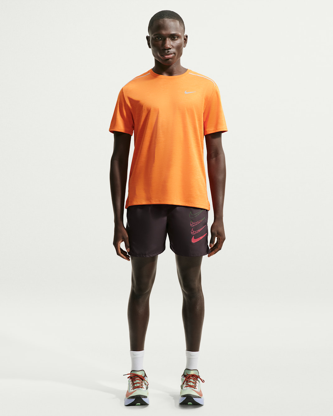 Nike Miler Dri-FIT fôret løpeshorts til herre (13 cm) - Tar
